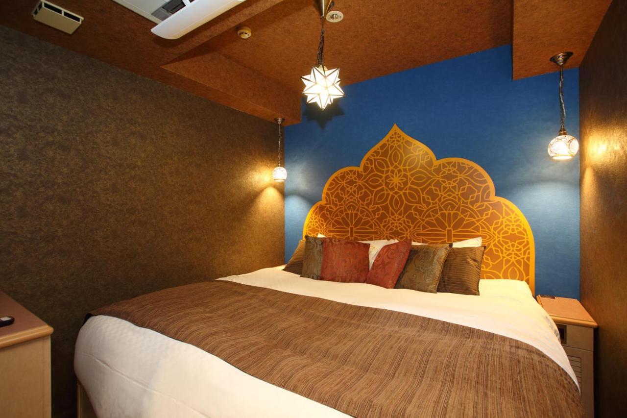 Fukuoka Chapel Coconuts Hotel Ipolani Bagian luar foto